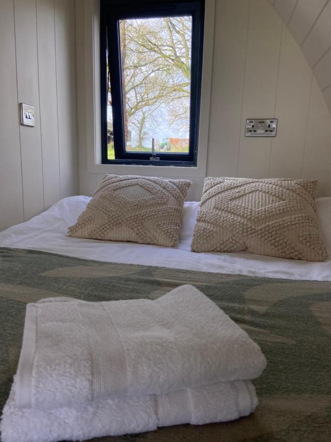 Kildare Countryside Pods Villa ภายนอก รูปภาพ