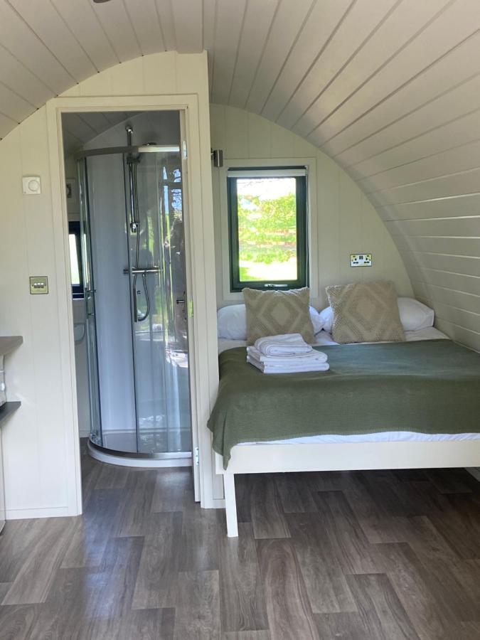 Kildare Countryside Pods Villa ภายนอก รูปภาพ